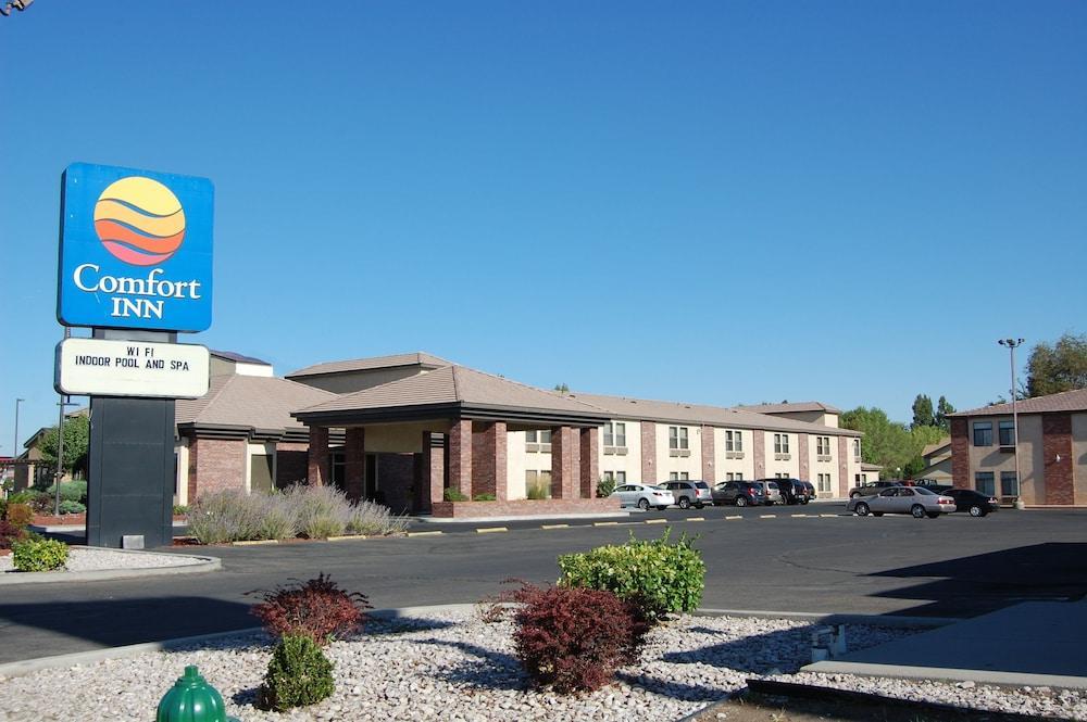 Comfort Inn & Suites Near Fallon Naval Air Station Екстер'єр фото