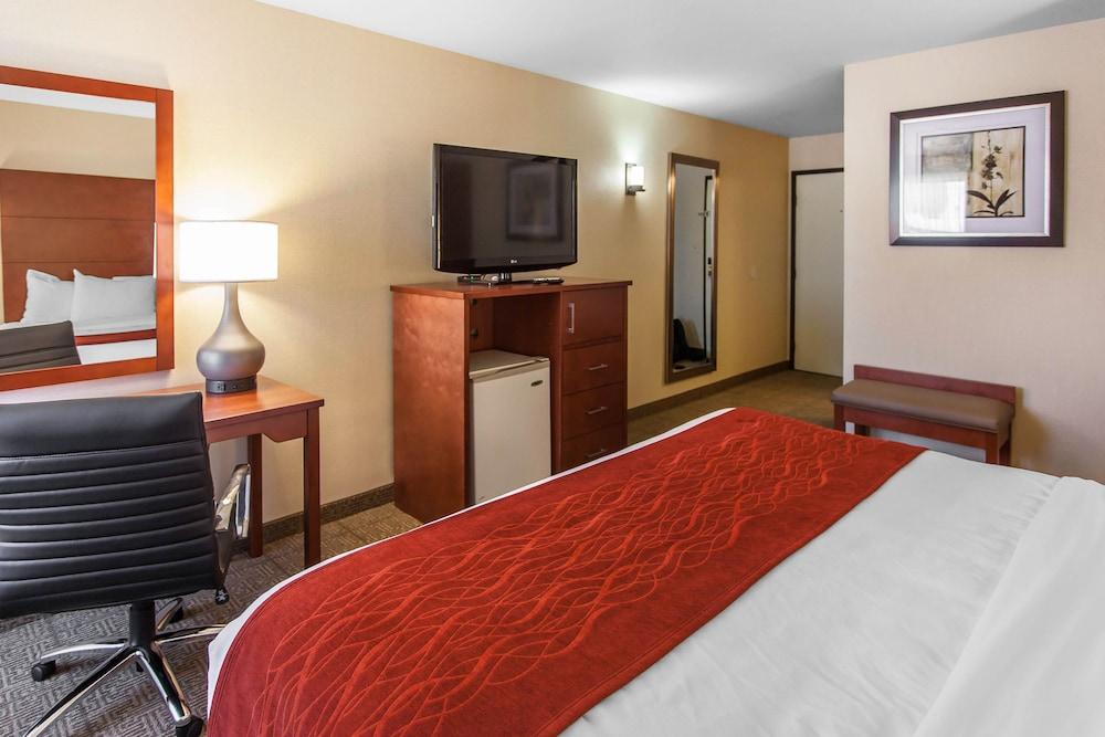 Comfort Inn & Suites Near Fallon Naval Air Station Екстер'єр фото