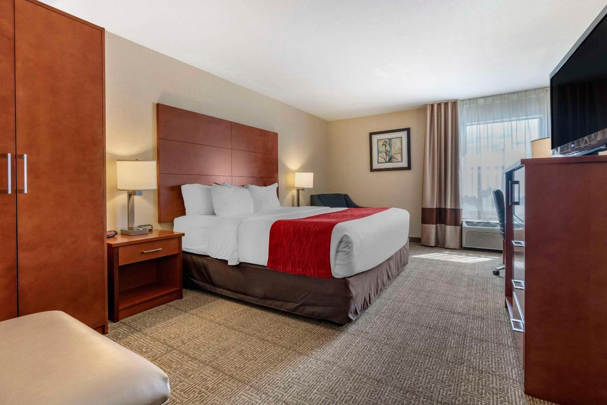 Comfort Inn & Suites Near Fallon Naval Air Station Екстер'єр фото