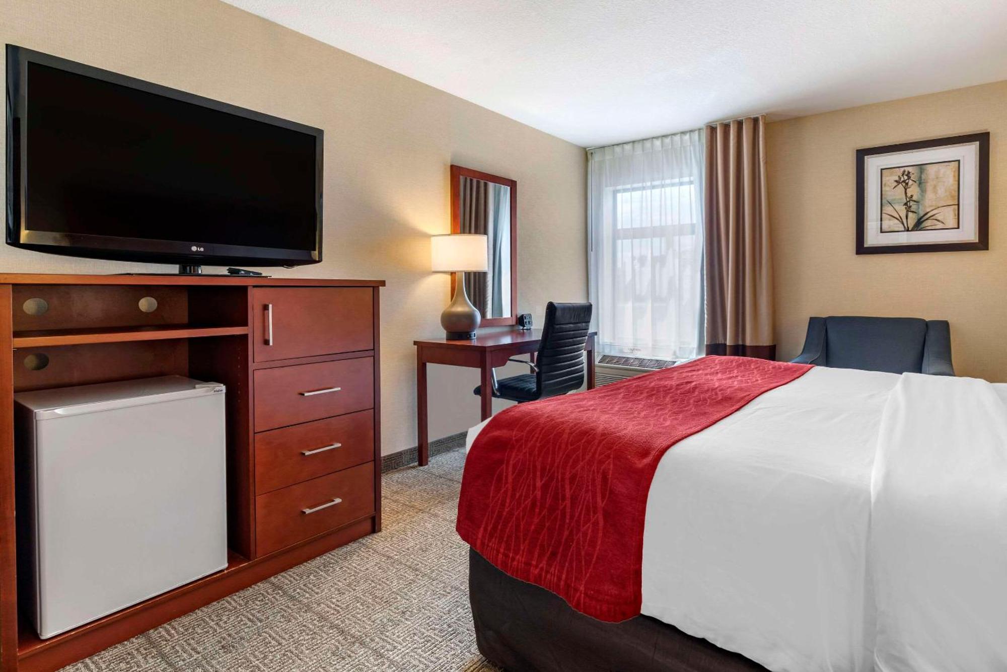 Comfort Inn & Suites Near Fallon Naval Air Station Екстер'єр фото