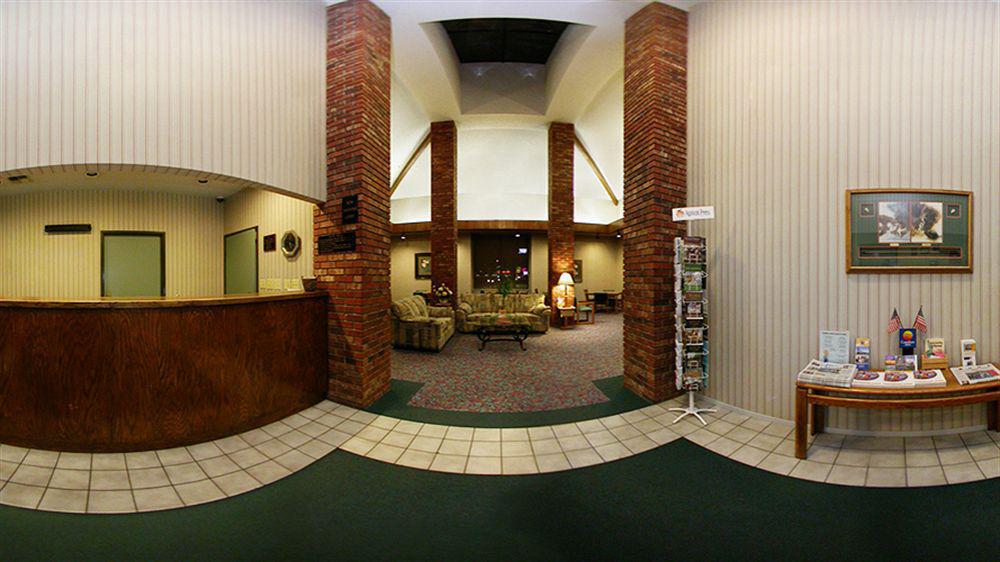 Comfort Inn & Suites Near Fallon Naval Air Station Екстер'єр фото